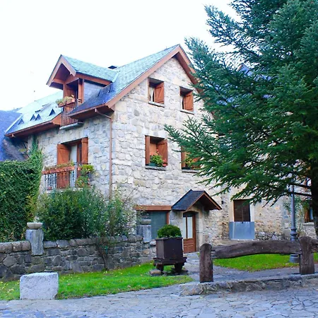 Con Jardin Casa Mendiluce * エル・プエヨ・デ・ハカ