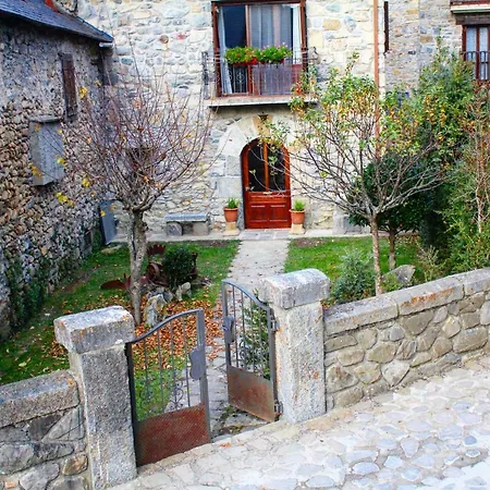 Con Jardin Casa Mendiluce * אל פואיו דה חאקה