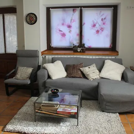 Con Jardin Casa Mendiluce דירה אל פואיו דה חאקה