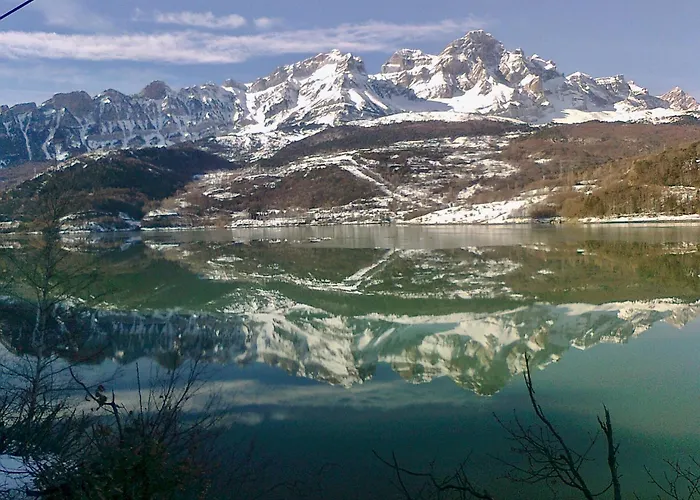 아파트 Con Jardin Casa Mendiluce 엘프요데제카