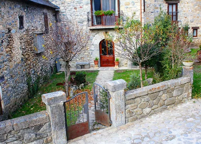 Con Jardin Casa Mendiluce * 엘프요데제카